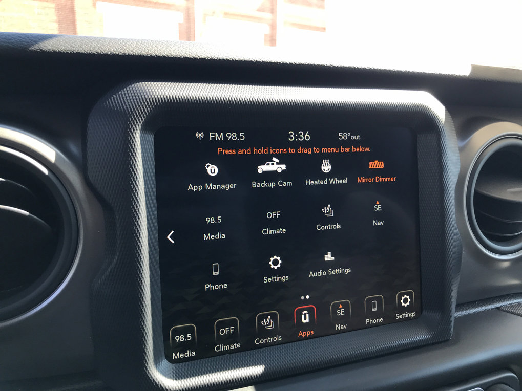 Used 2022 Jeep Gladiator Willys AWD/4WD image 18