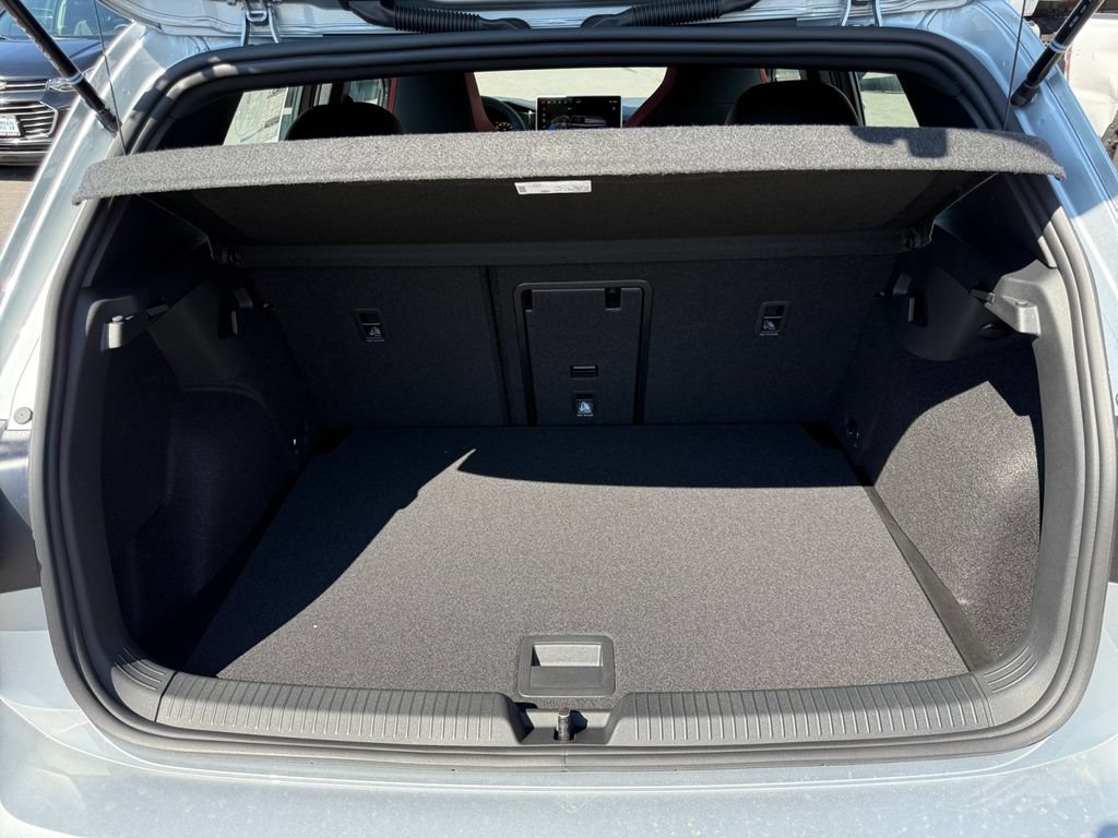 New 2026 Volkswagen GTI SE FWD image 24