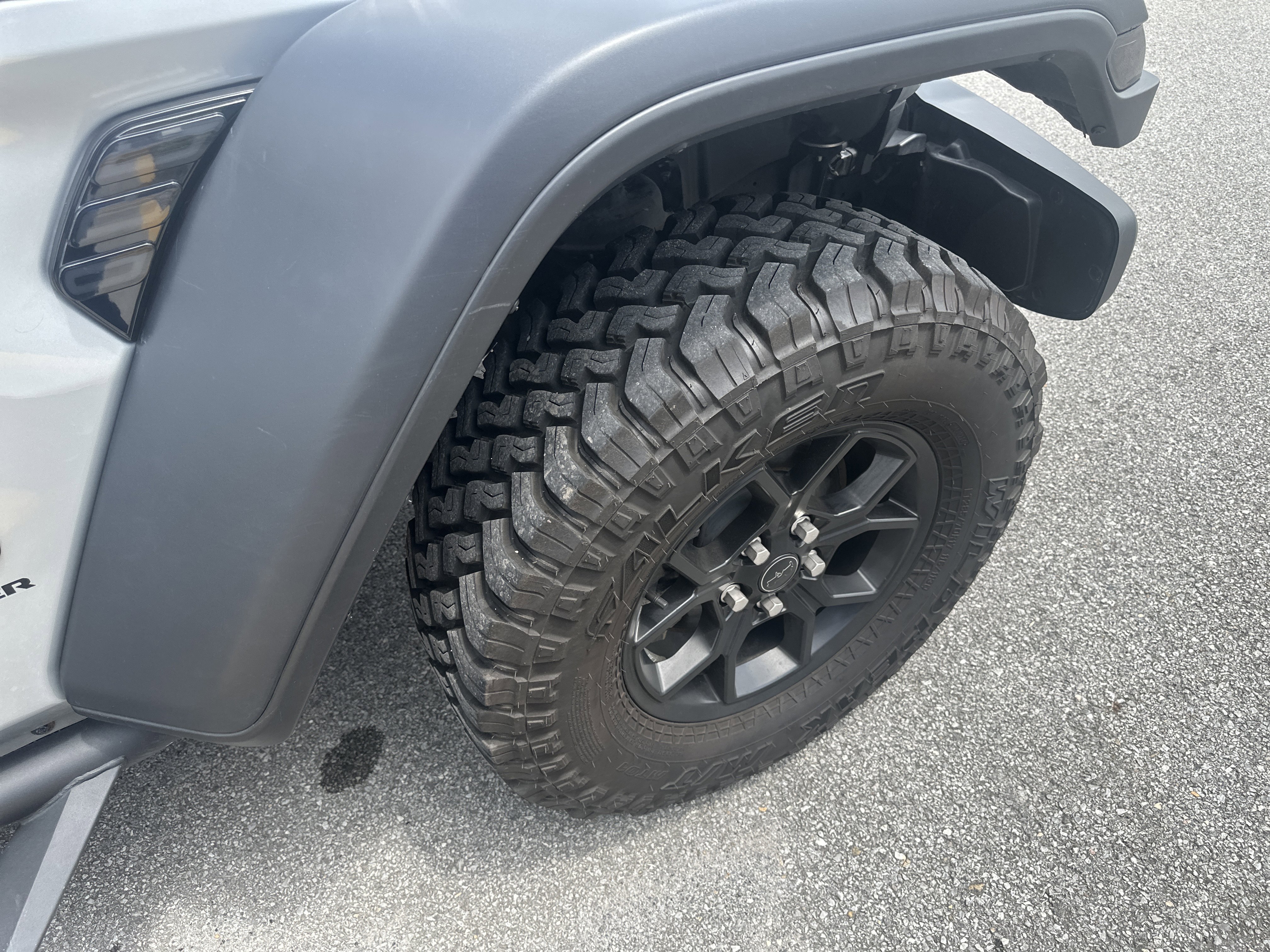 Used 2024 Jeep Wrangler Unlimited Sport AWD/4WD image 34
