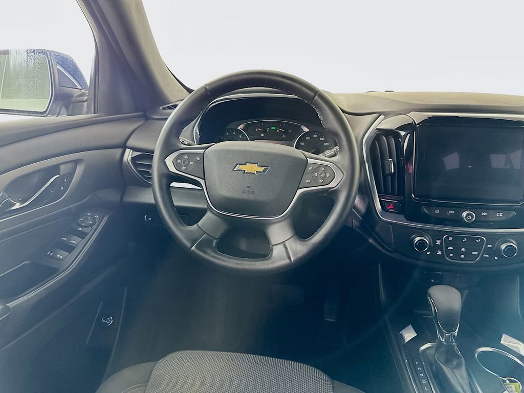 Used 2023 Chevrolet Traverse LT image 31