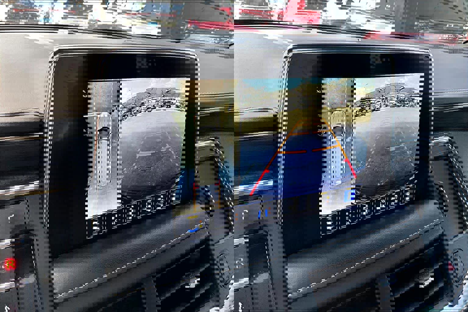 Used 2022 GMC Yukon SLT w/ SLT Premium Package image 26