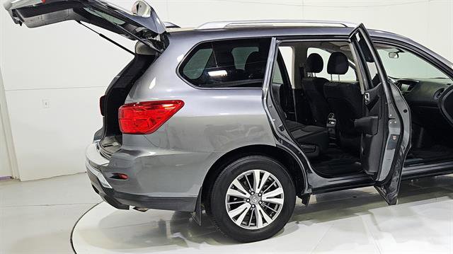 Used 2020 Nissan Pathfinder S FWD image 32