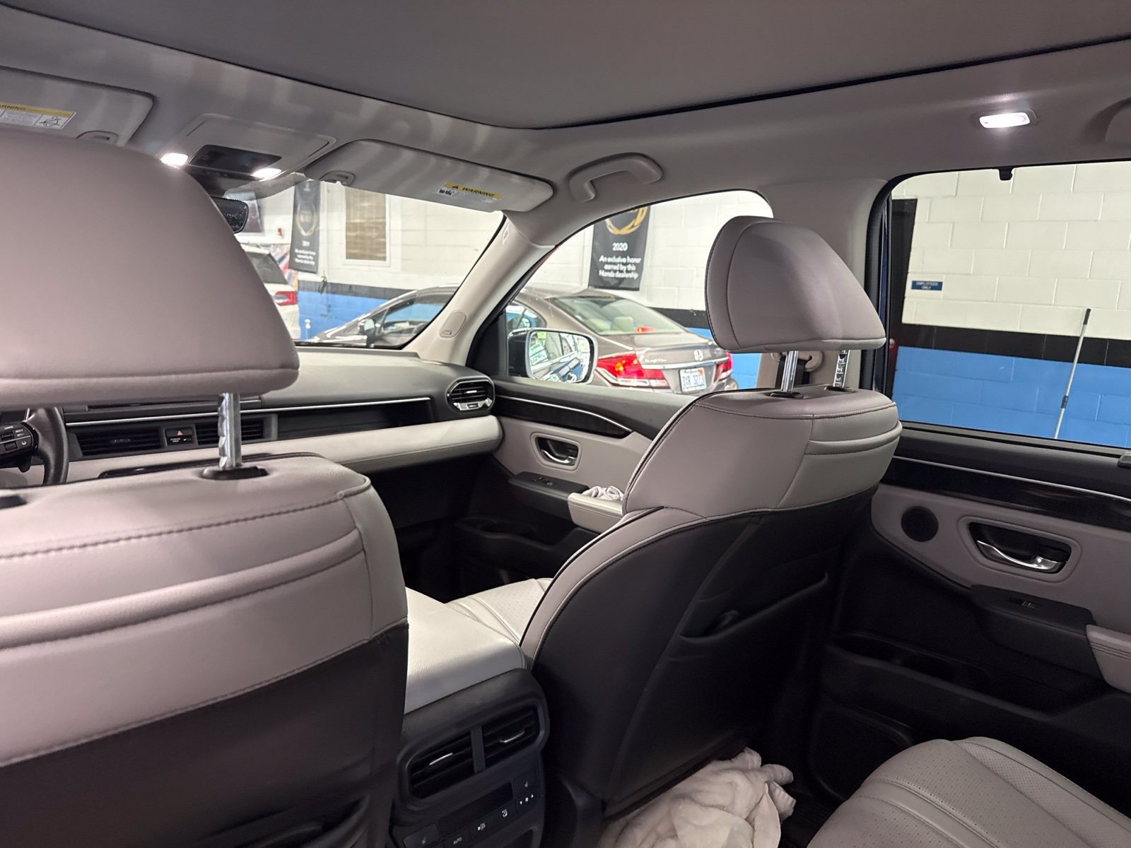 Certified 2025 Honda Pilot Elite image 14