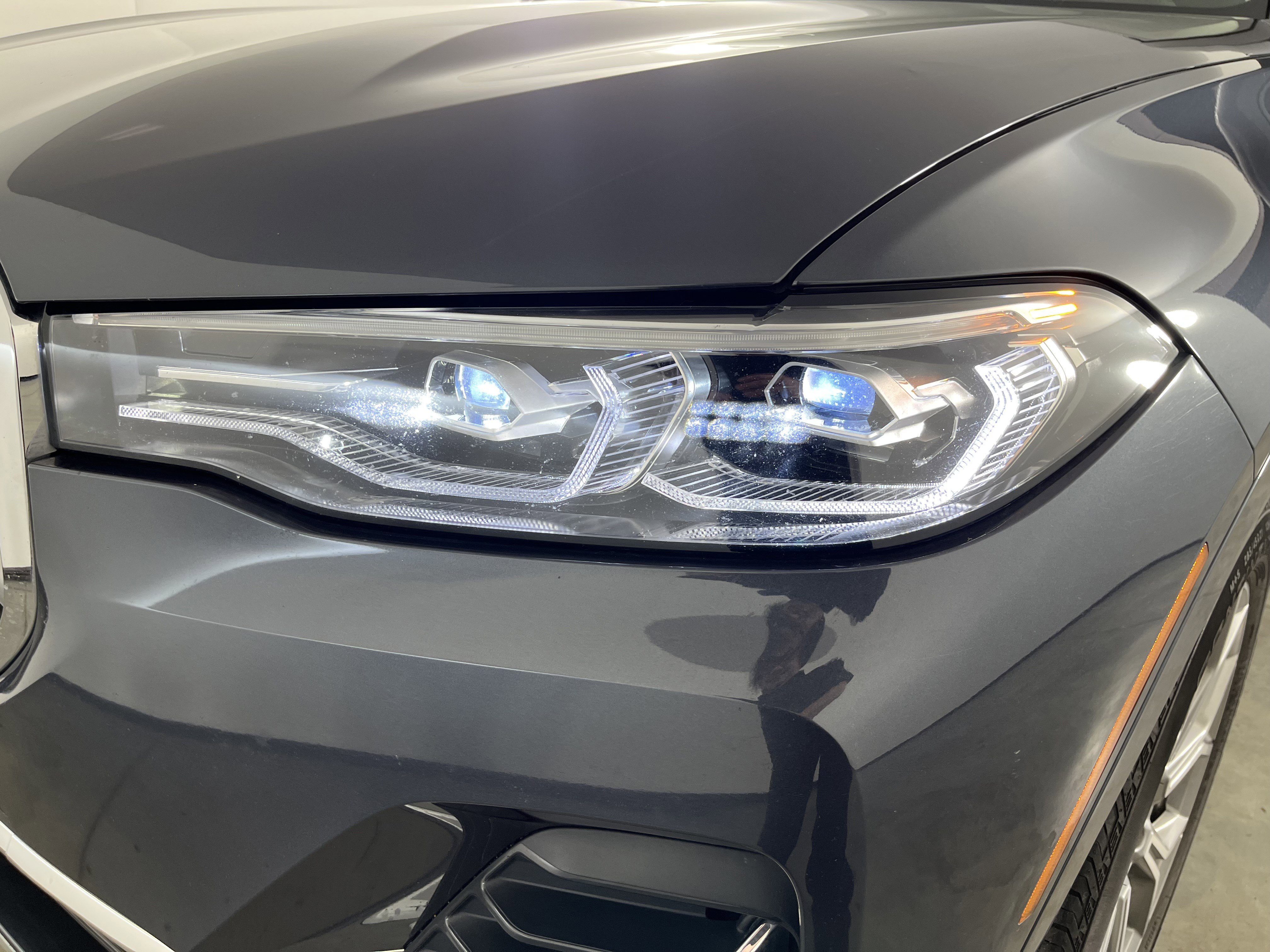 Used 2022 BMW X7 xDrive40i w/ Premium Package image 26