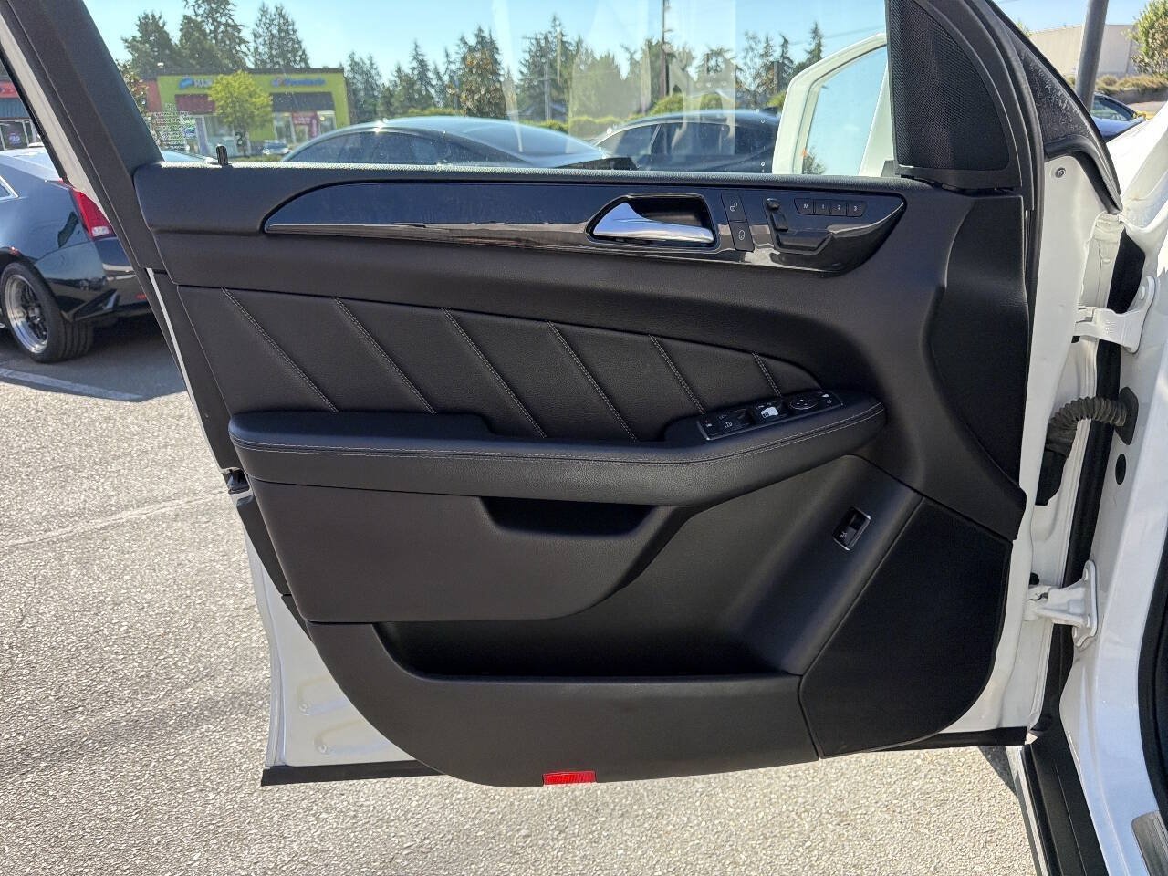 Used 2016 Mercedes-Benz GL 450 4MATIC image 27
