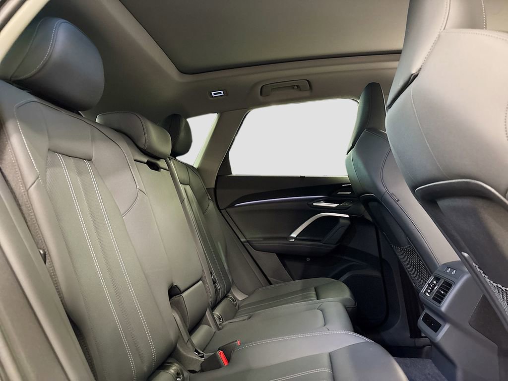 New 2025 Audi Q5 Premium Plus image 16