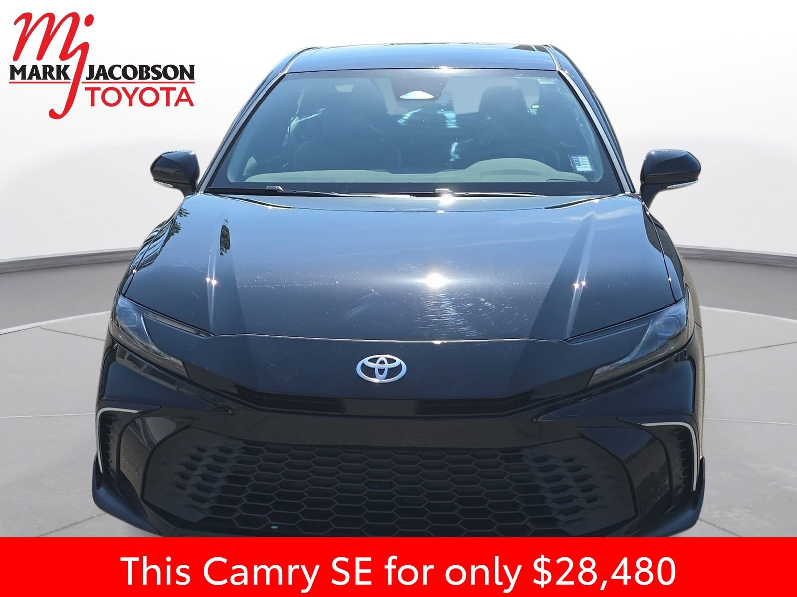 Used 2025 Toyota Camry SE w/ Convenience Package image 3