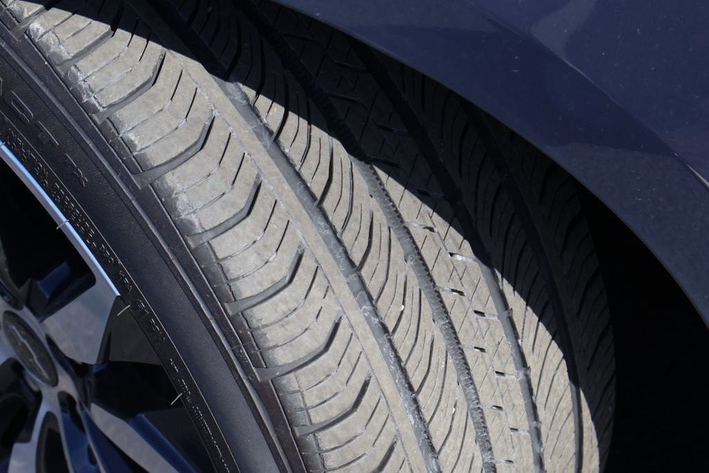 Used 2025 Chevrolet Malibu RS w/ LPO, Floor Liner Package image 13