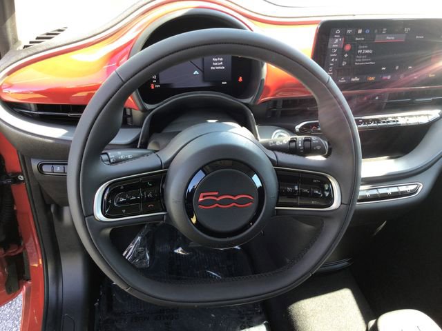 New 2024 FIAT 500 e (RED) image 24