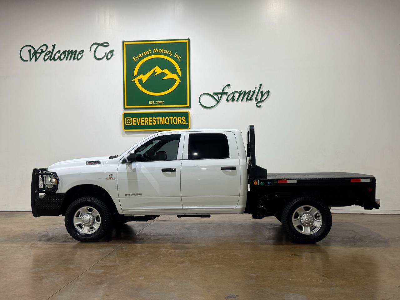 Used 2022 RAM 2500 Tradesman AWD/4WD image 5