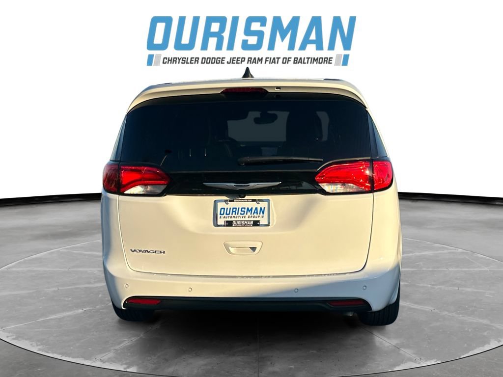 New 2026 Chrysler Voyager LX FWD image 5