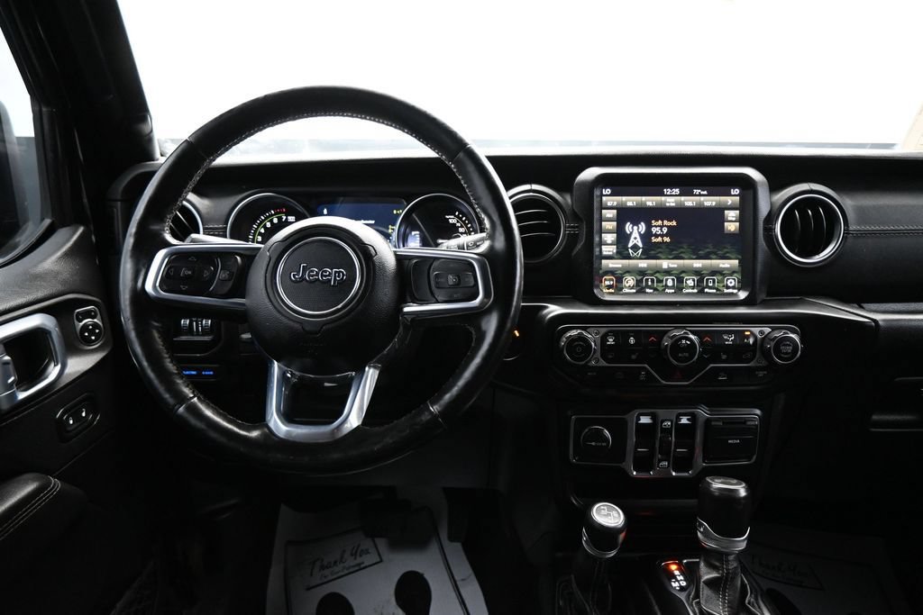 Used 2021 Jeep Wrangler Unlimited Sahara w/ Cold Weather Group AWD/4WD image 16