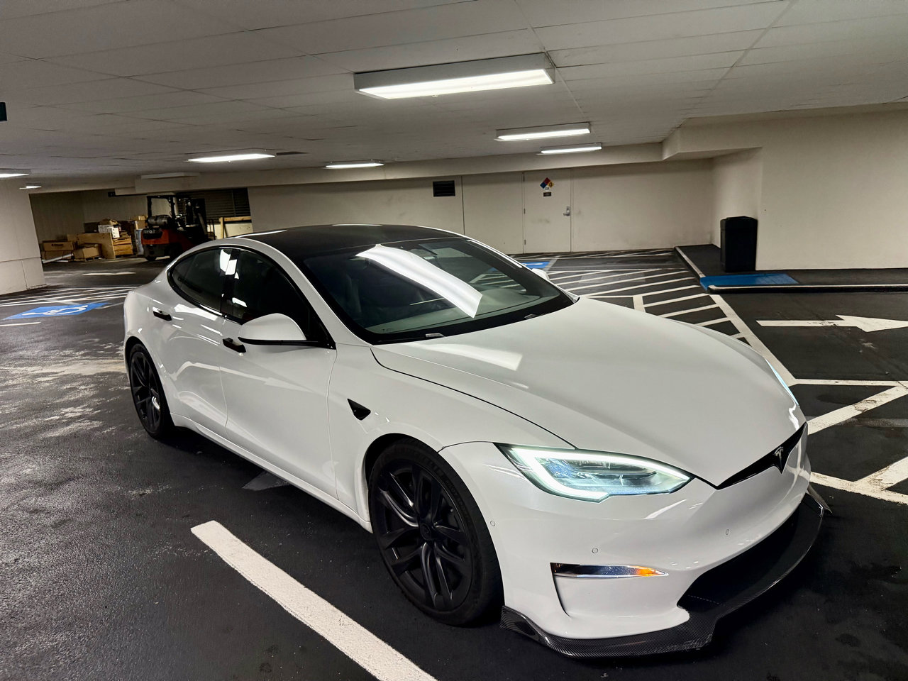 Used 2021 Tesla Model S Plaid image 6