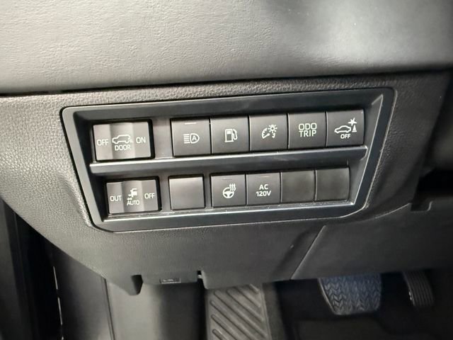 Used 2024 Toyota Sequoia Platinum image 9