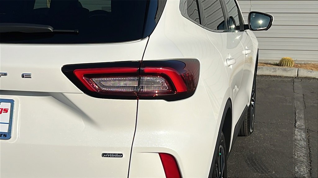 New 2025 Ford Escape SE w/ PHEV Premium Package image 9