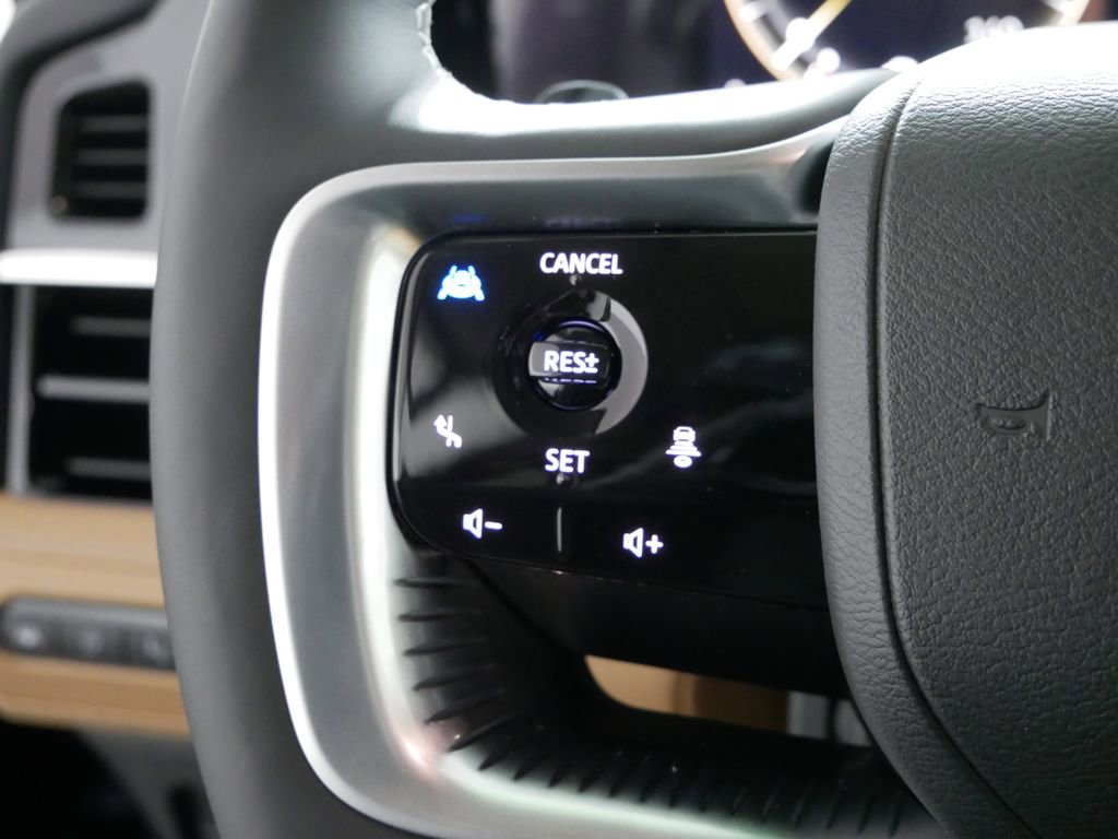 New 2025 INFINITI QX80 Luxe w/ Exterior Package image 18