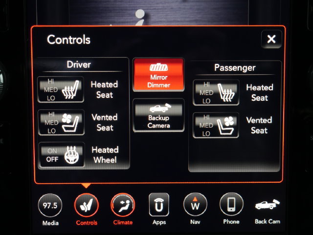 Used 2019 RAM 1500 Laramie AWD/4WD image 3