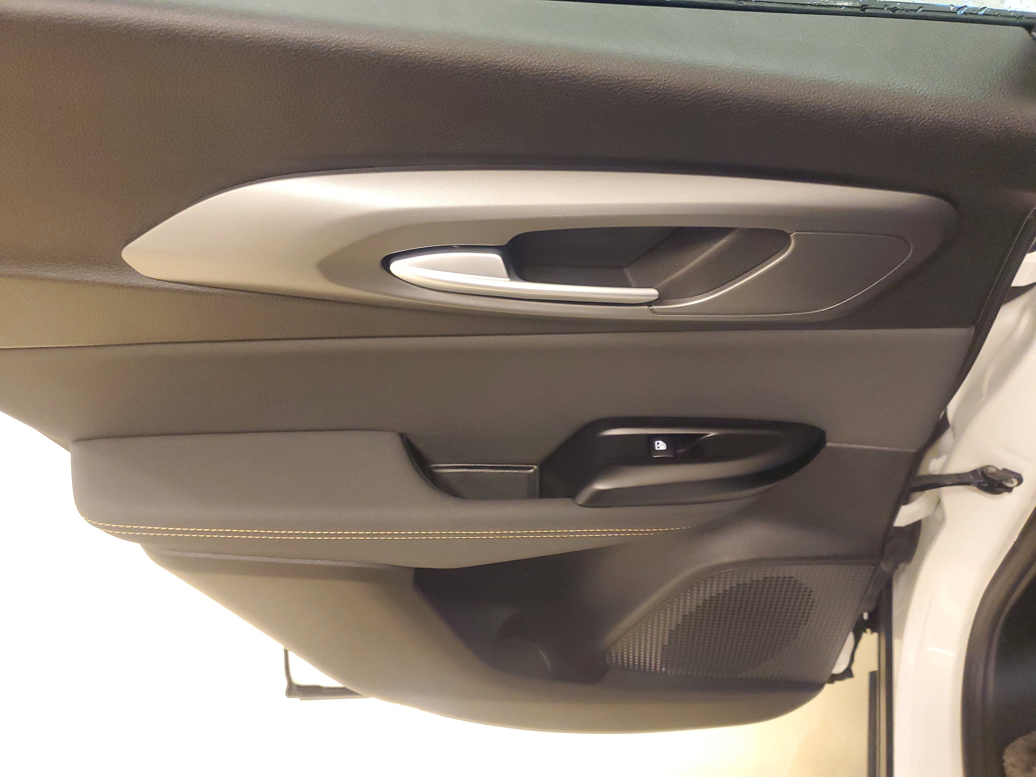 Used 2025 Alfa Romeo Tonale w/ Active Assist Package image 17