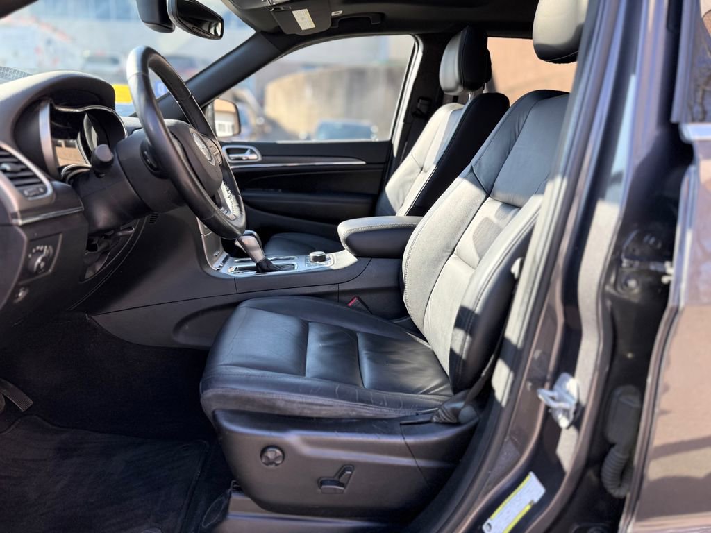 Used 2018 Jeep Grand Cherokee Limited image 9