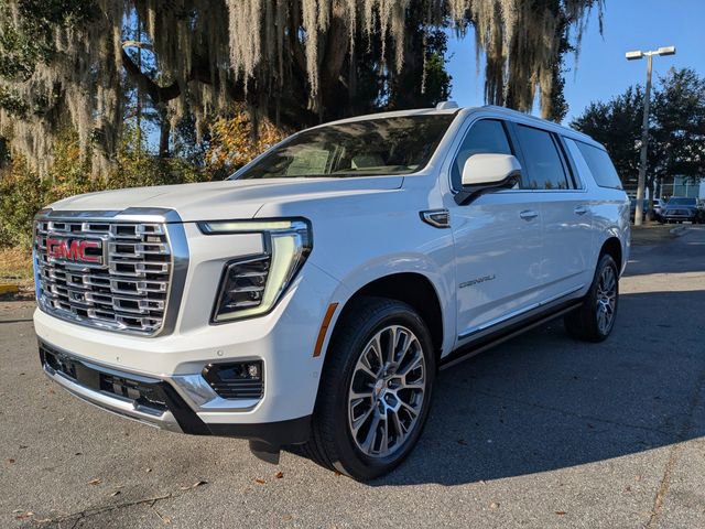 New 2026 GMC Yukon XL Denali w/ Denali Reserve Package image 9