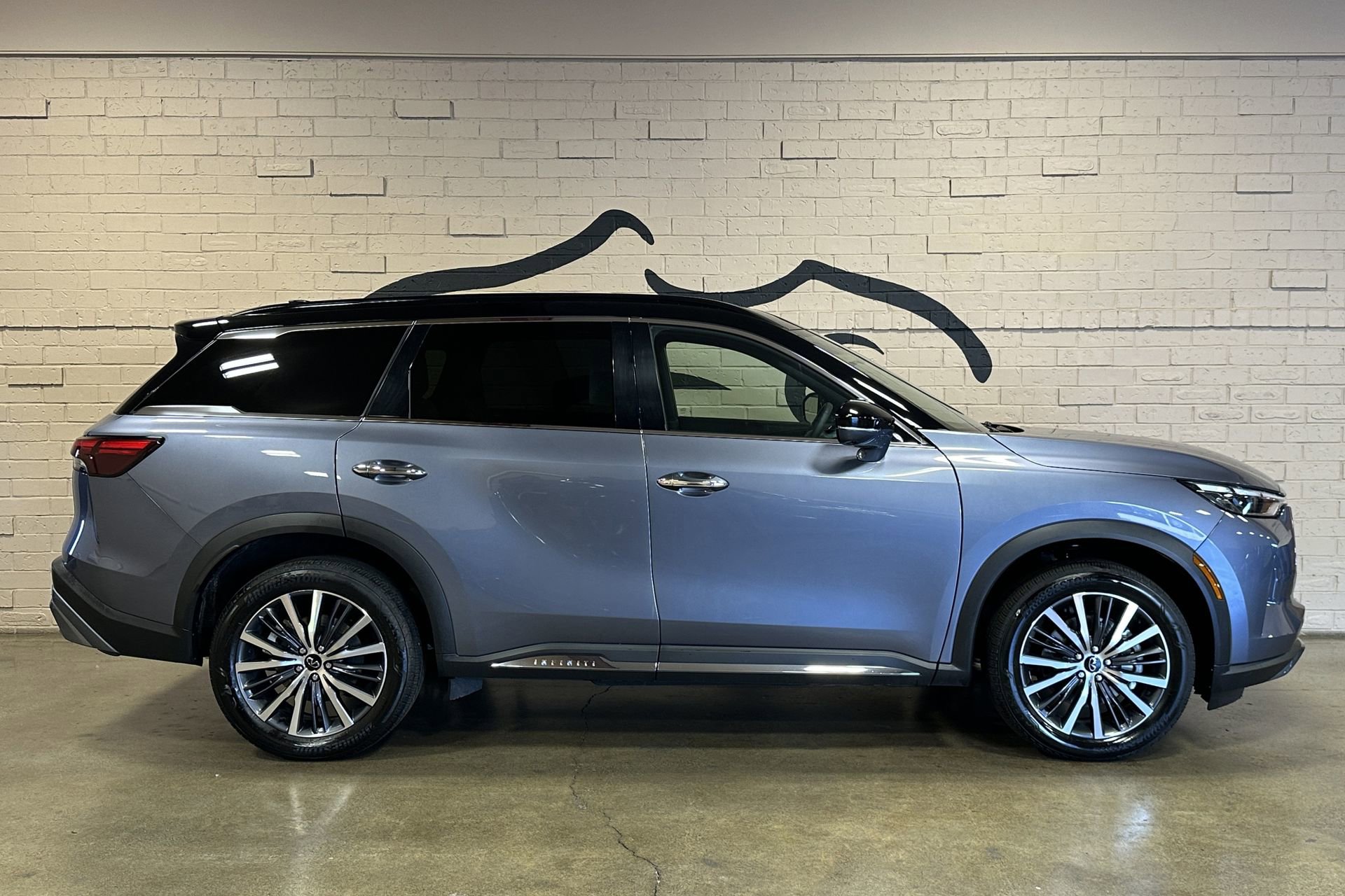 Used 2024 INFINITI QX60 Autograph AWD/4WD image 2