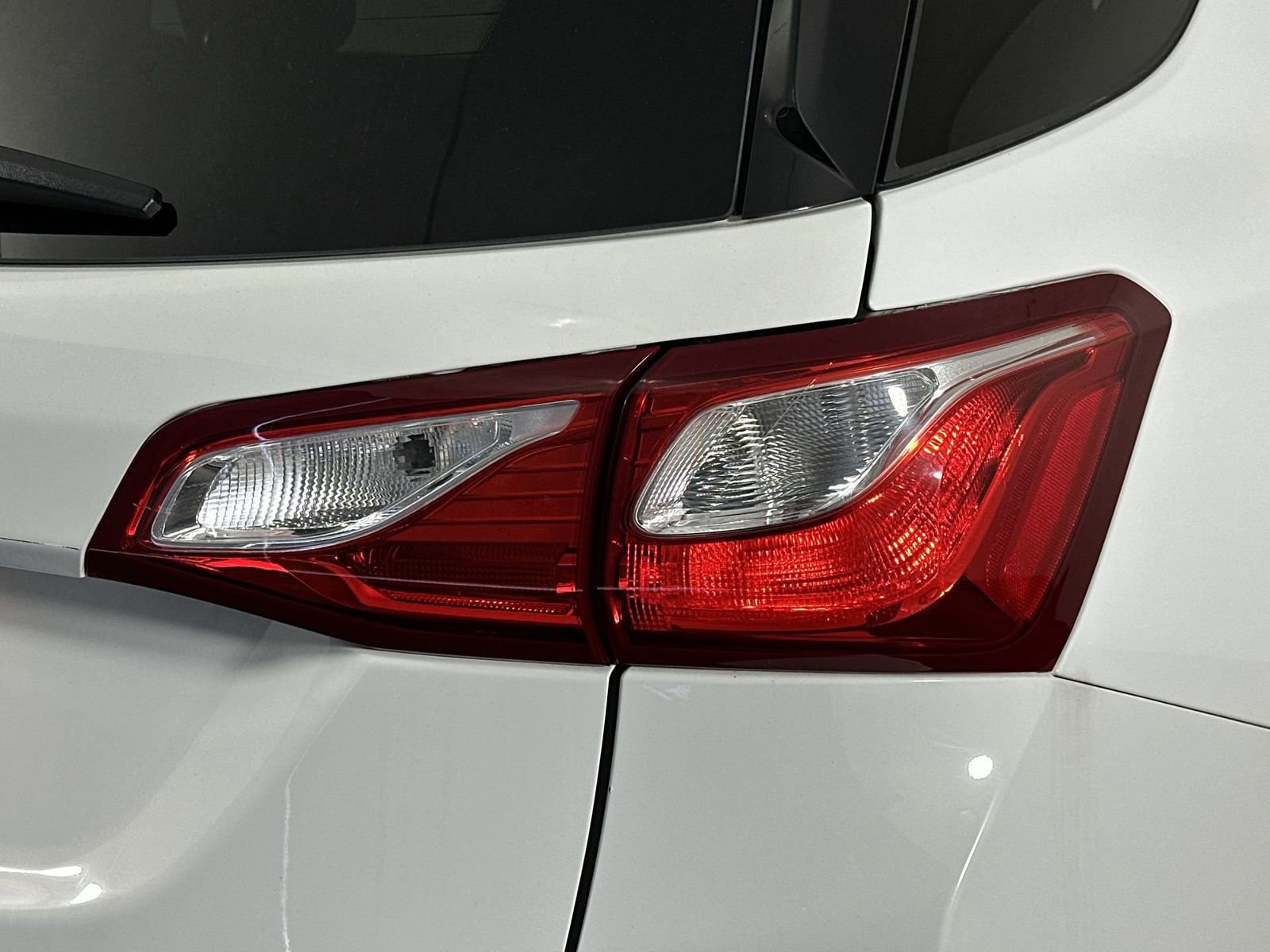 Used 2019 Chevrolet Equinox LT FWD image 25