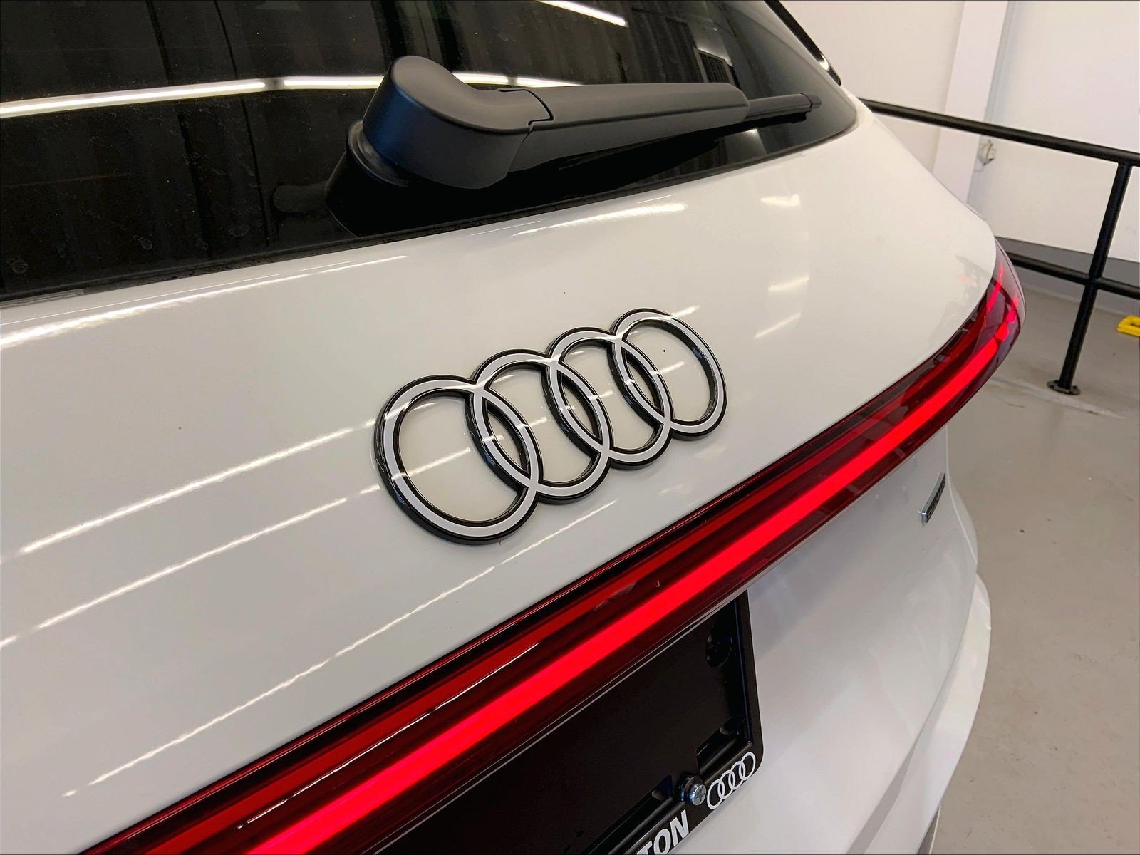 Certified 2025 Audi Q5 Premium w/ Premium Plus AWD/4WD image 30