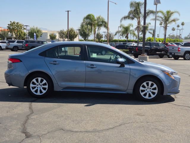 Used 2025 Toyota Corolla LE image 4