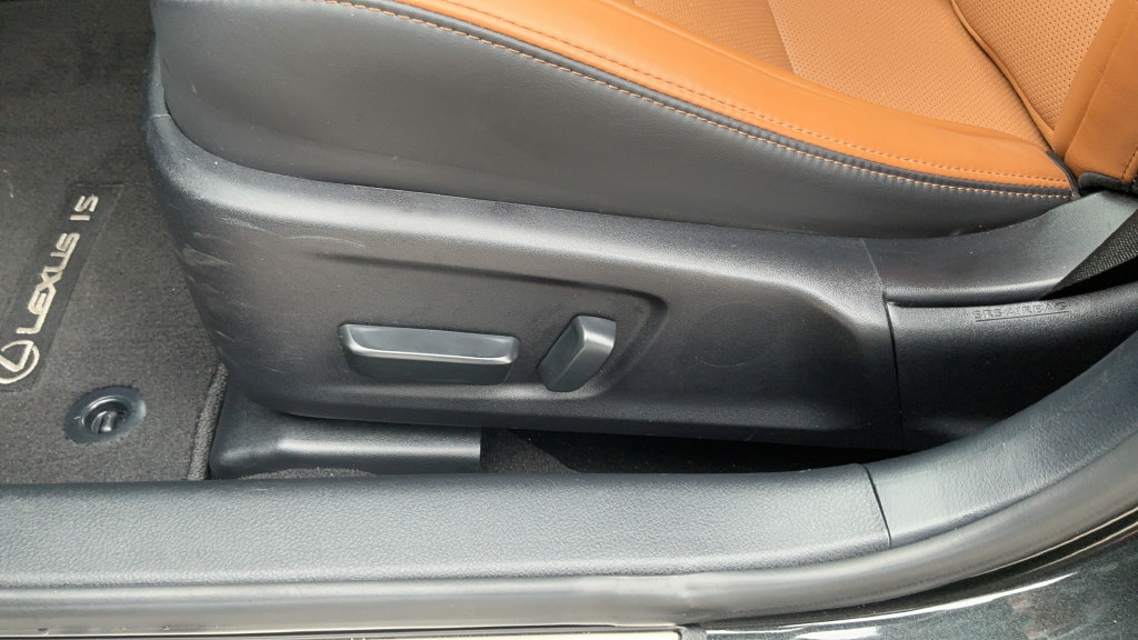 Used 2024 Lexus IS 300 w/ Comfort Package RWD image 19