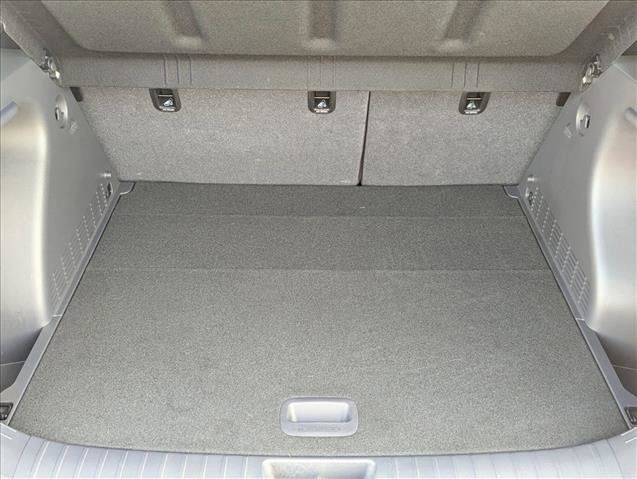 Certified 2025 Hyundai Kona SEL image 6