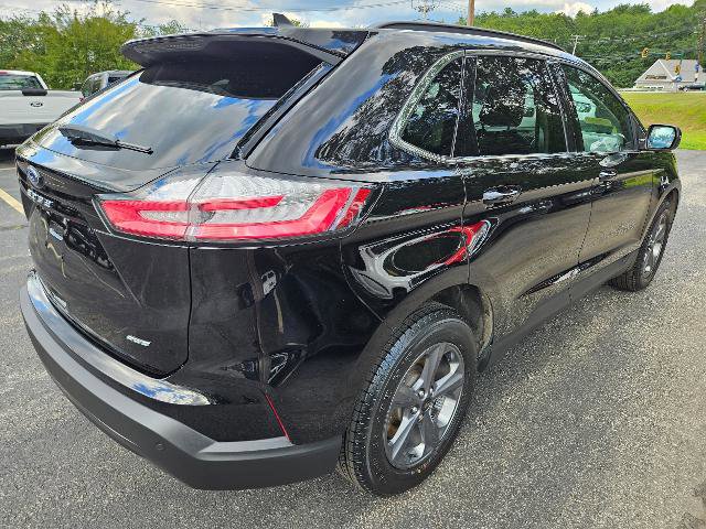Certified 2022 Ford Edge SEL w/ Sport Appearance Package image 5