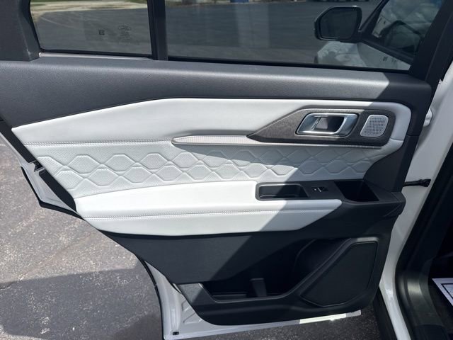 New 2026 Ford Explorer Platinum w/ LUX Leather Package image 11