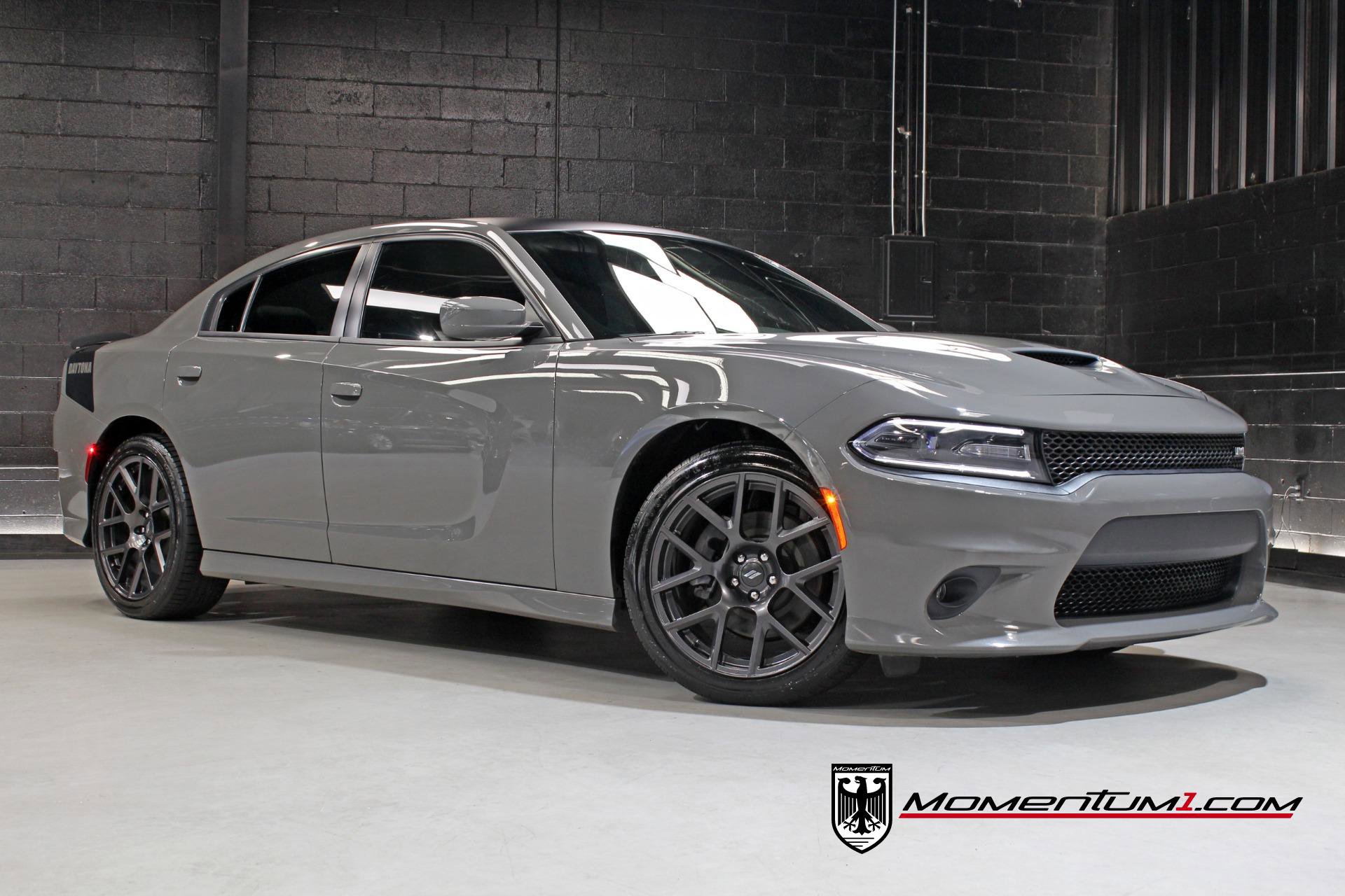 Used 2018 Dodge Charger R/T RWD image 1