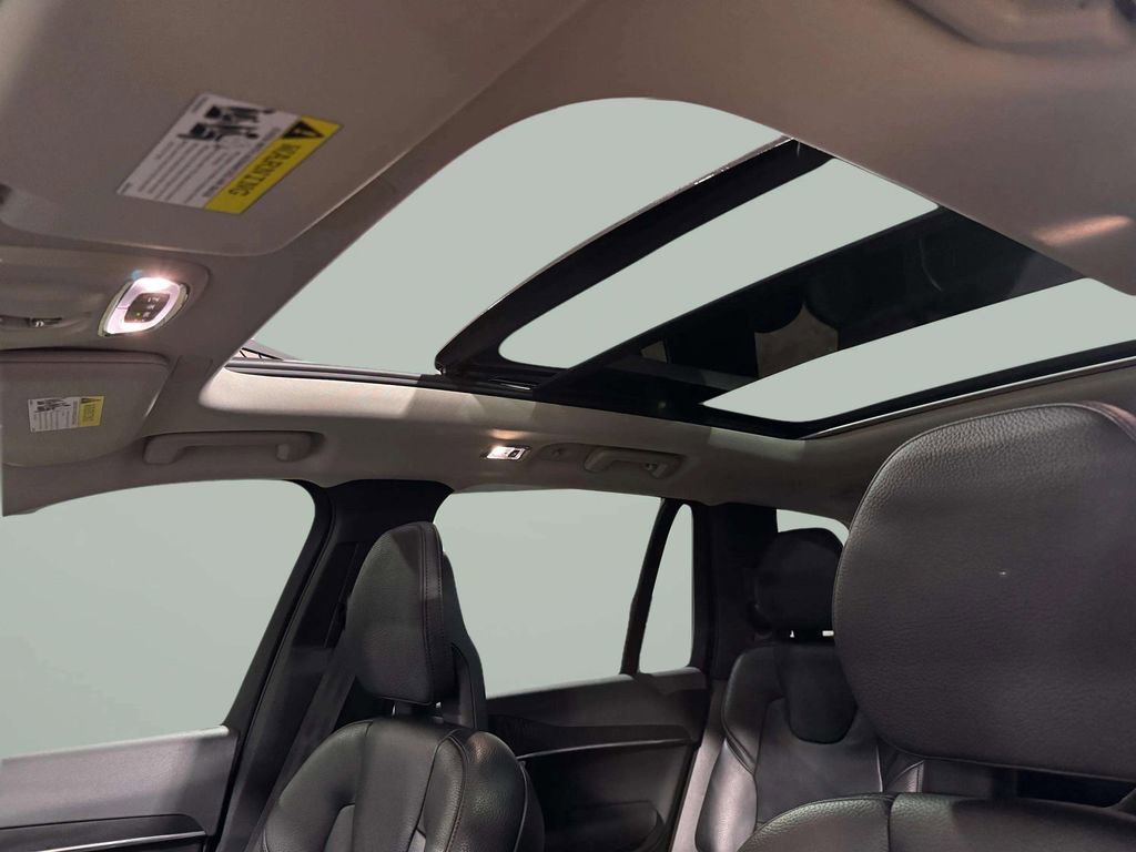 Used 2020 Volvo XC90 T6 Momentum w/ Protection Package image 13