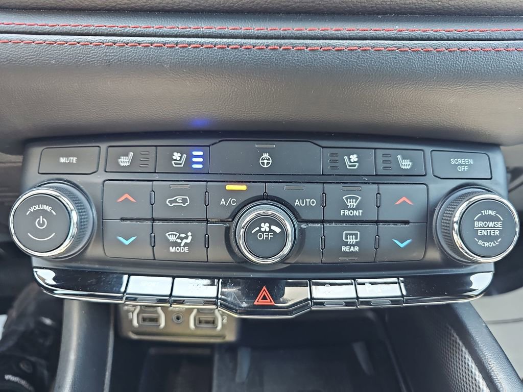 Used 2023 Dodge Durango R/T image 29