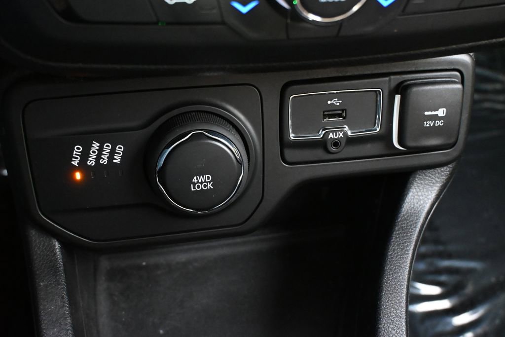 Used 2018 Jeep Renegade Sport w/ Power & Air Group AWD/4WD image 29