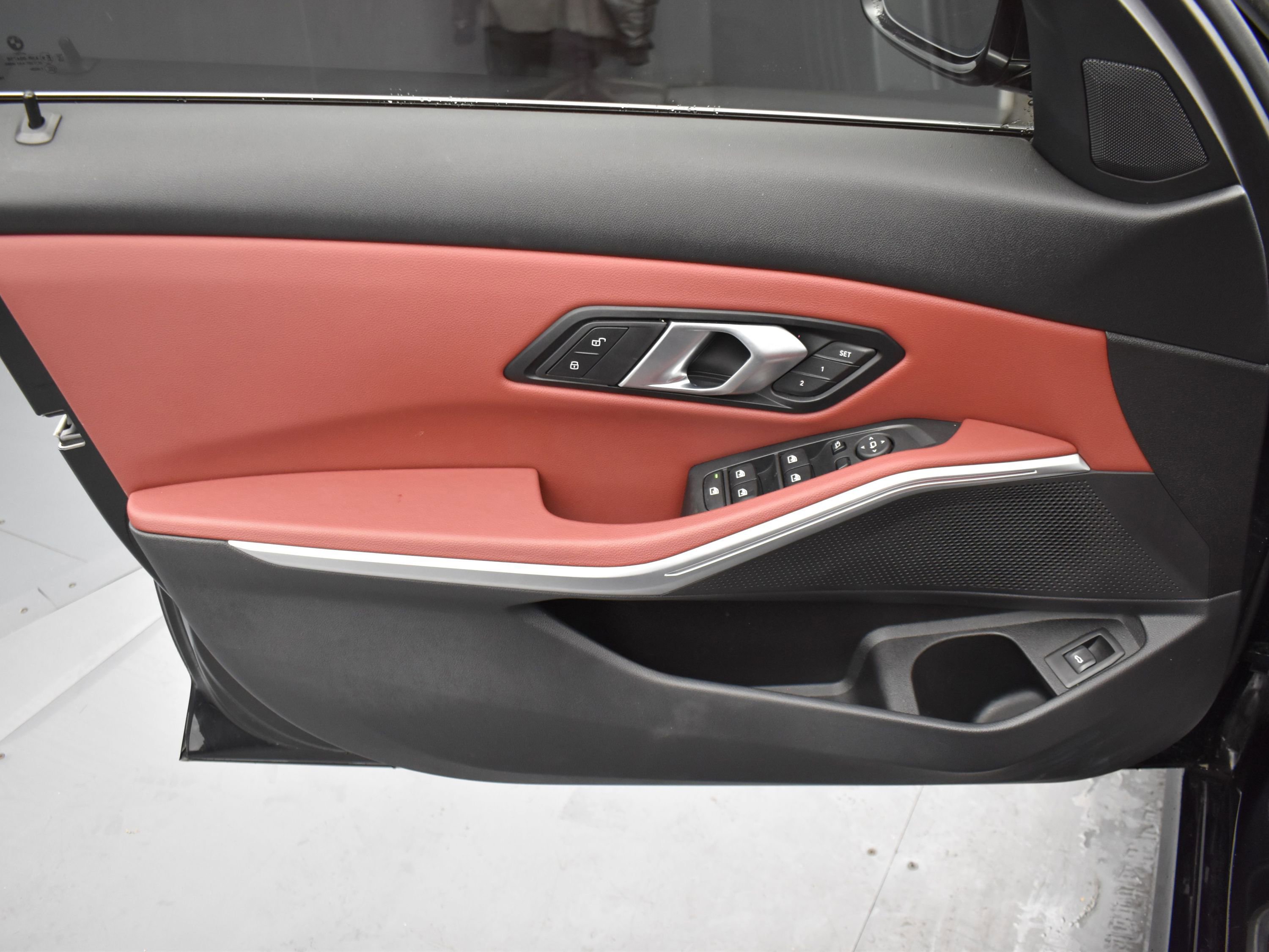 Used 2024 BMW 330i Sedan w/ Convenience Package image 11