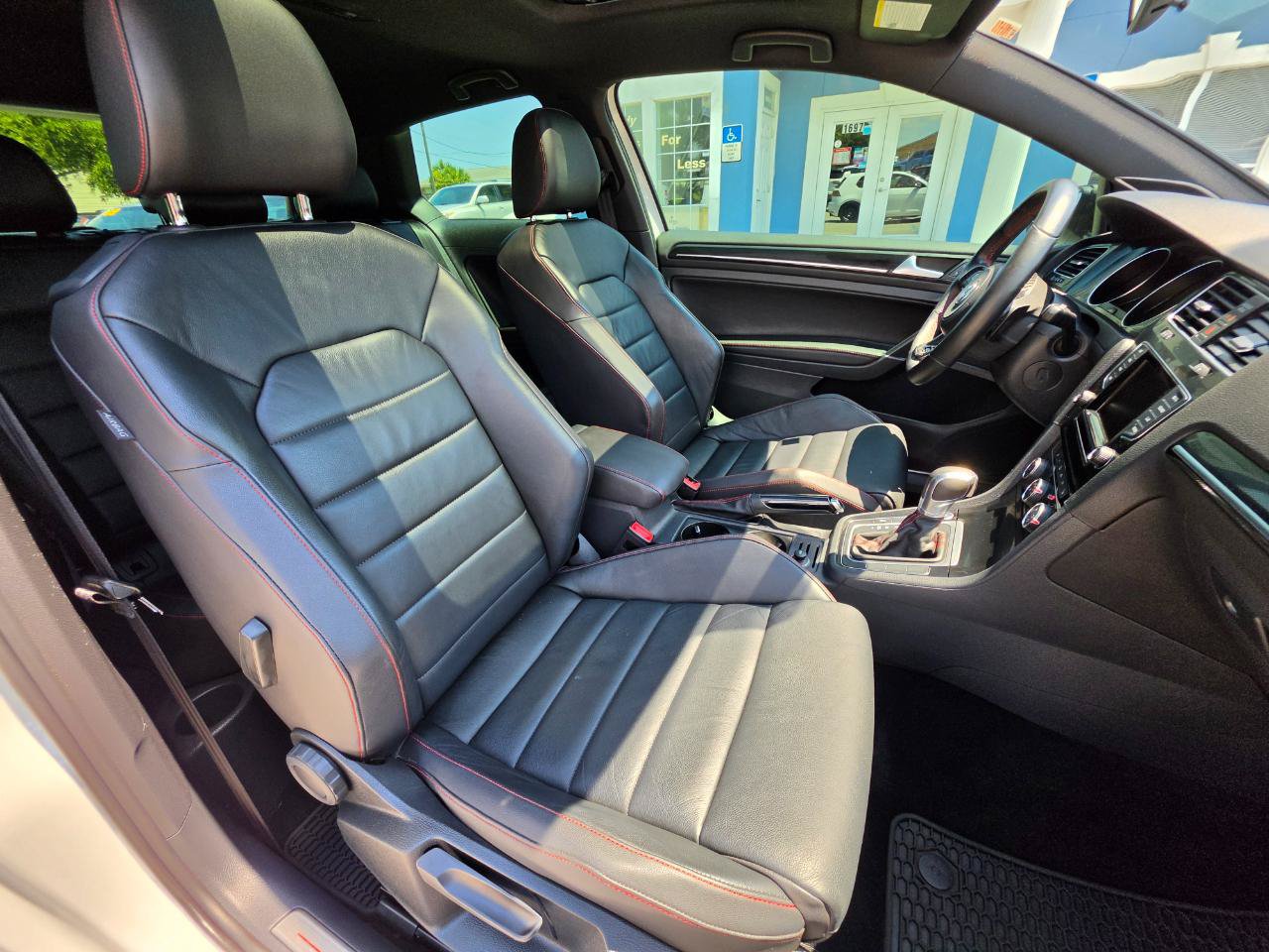 Used 2015 Volkswagen GTI S FWD image 11
