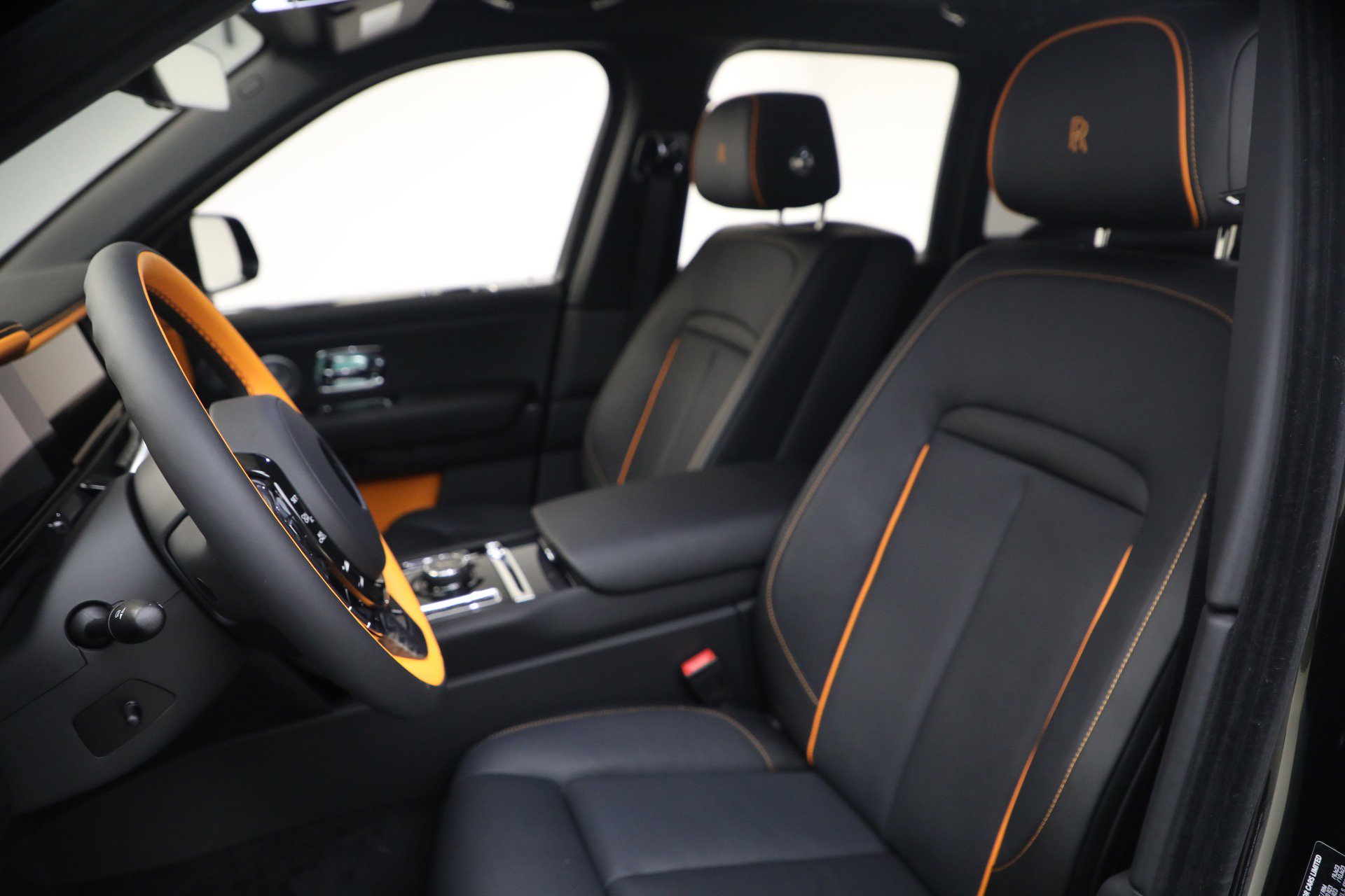 Certified 2026 Rolls-Royce Cullinan Black Badge image 30