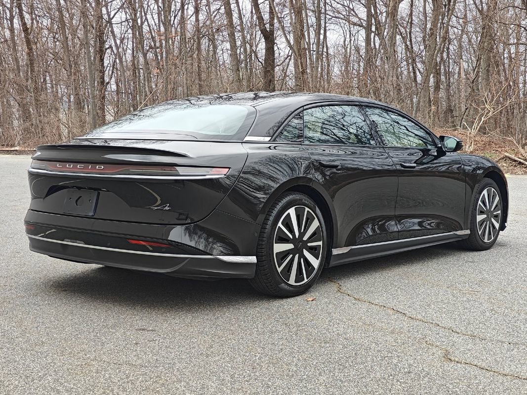 Used 2024 Lucid Air Pure image 3