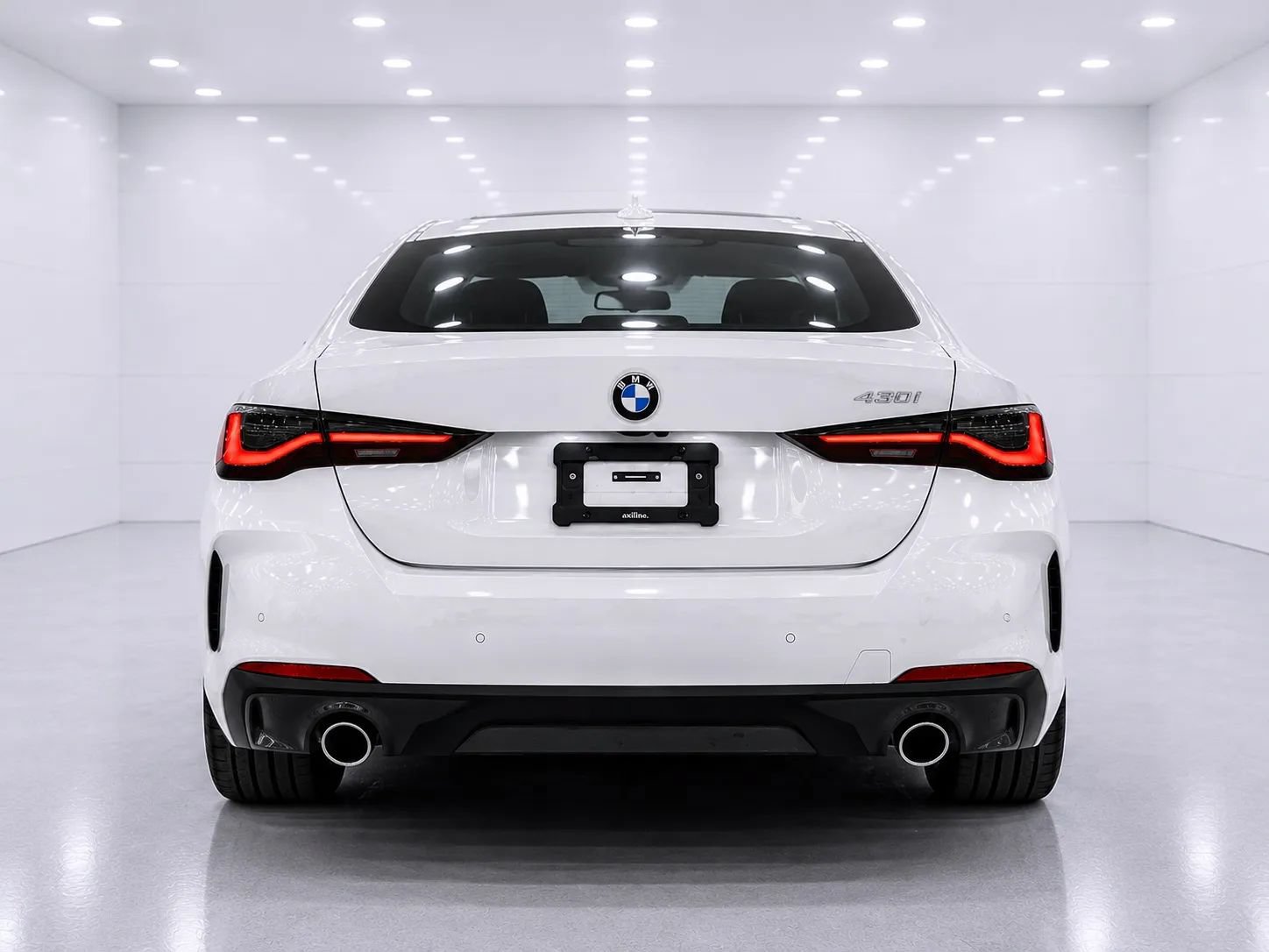 Used 2025 BMW 430i xDrive w/ Premium Package AWD/4WD image 4