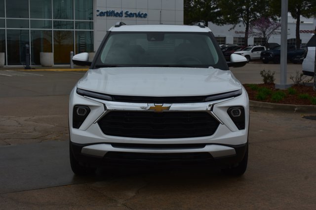 New 2026 Chevrolet TrailBlazer LT w/ Convenience Package FWD image 2