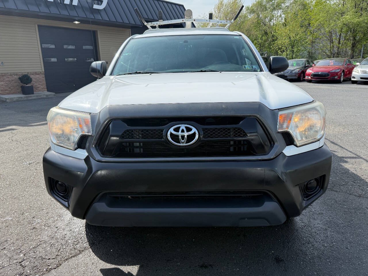 Used 2015 Toyota Tacoma 2WD Access Cab w/ Convenience Package image 2
