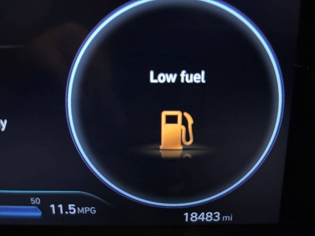 Used 2024 Hyundai Elantra SEL w/ Convenience Package image 14