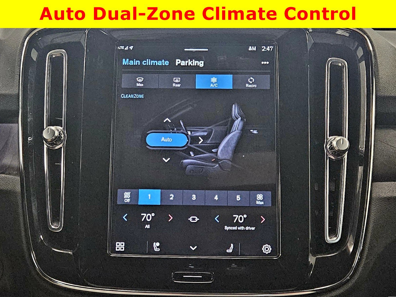 Used 2023 Volvo XC40 Recharge Ultimate image 24