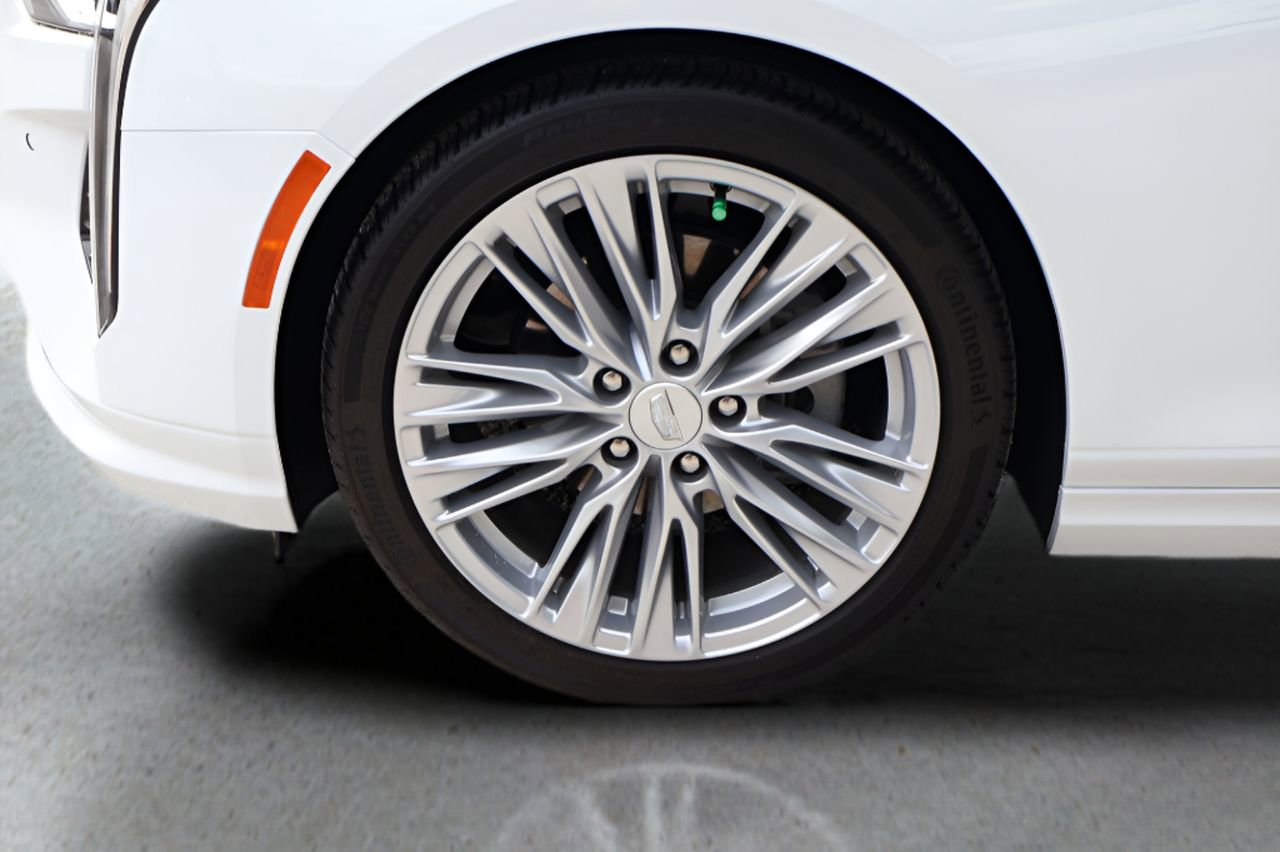 Used 2026 Cadillac CT4 Premium Luxury RWD image 9