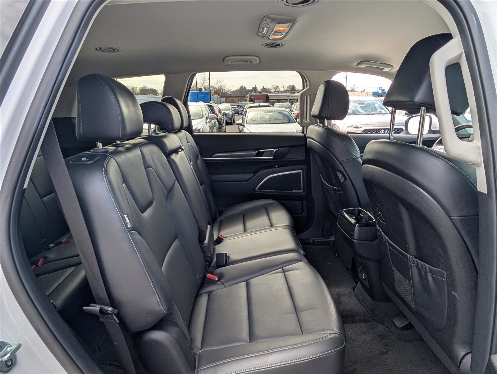 Used 2024 Kia Telluride LX image 11