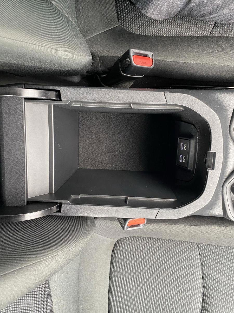 Used 2025 Toyota RAV4 LE image 20