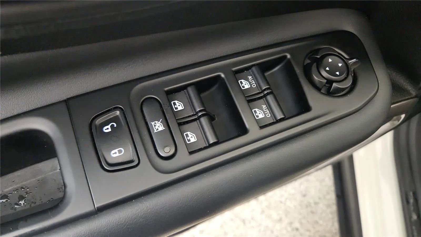 Used 2022 Jeep Renegade Latitude w/ Convenience Group image 31