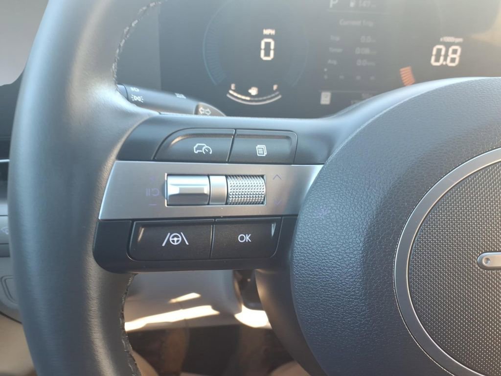 Used 2024 Hyundai Kona SEL image 16